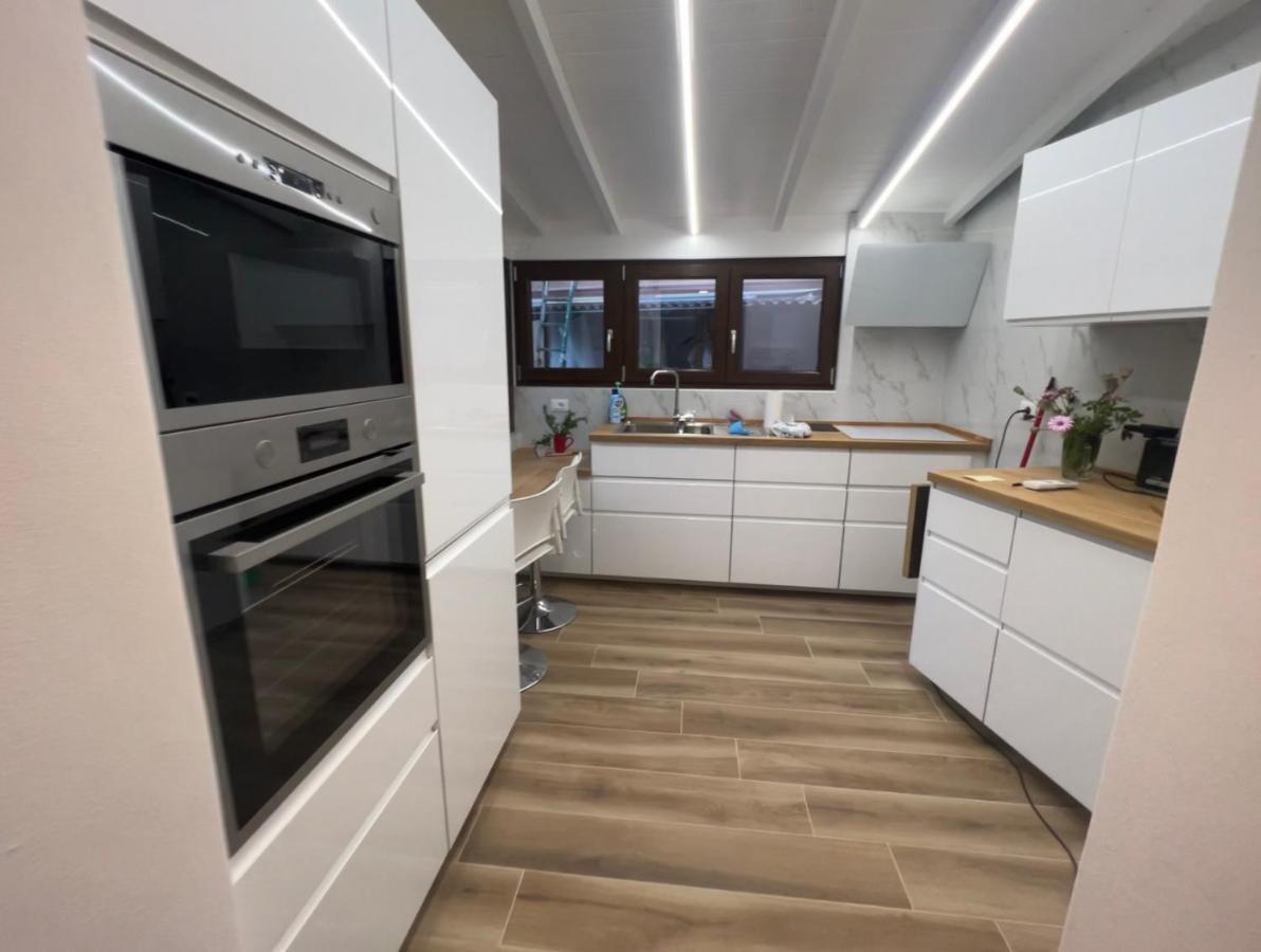 Very Nice Flat In Леричи Экстерьер фото